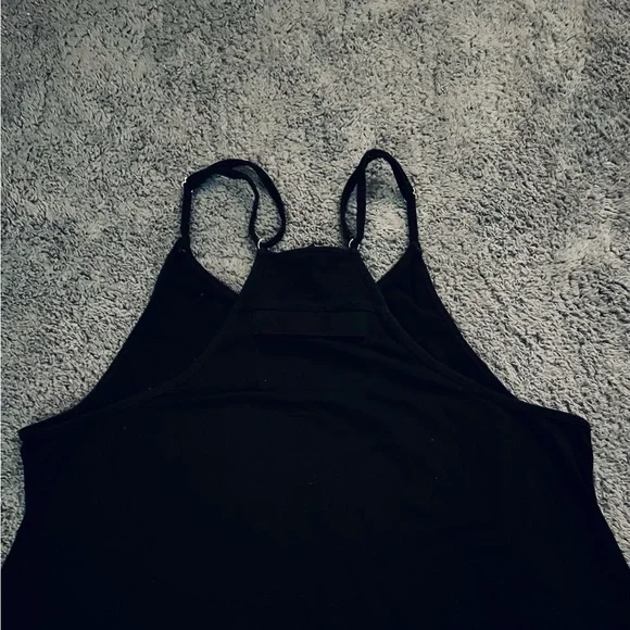 Romper Women’s Black Sleeveless with adjustable Straps and pockets - Picture 4 of 4